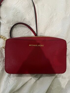 MICHAEL KORS Red Saffiano Crossbody Bag with Gold Hardware